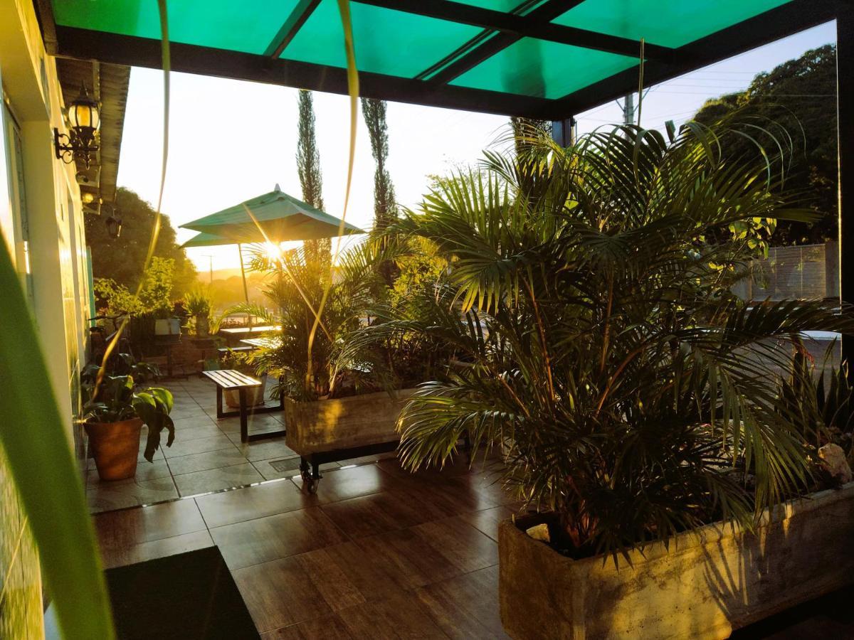Hotel Recanto Verde Teresina de Goias Ngoại thất bức ảnh